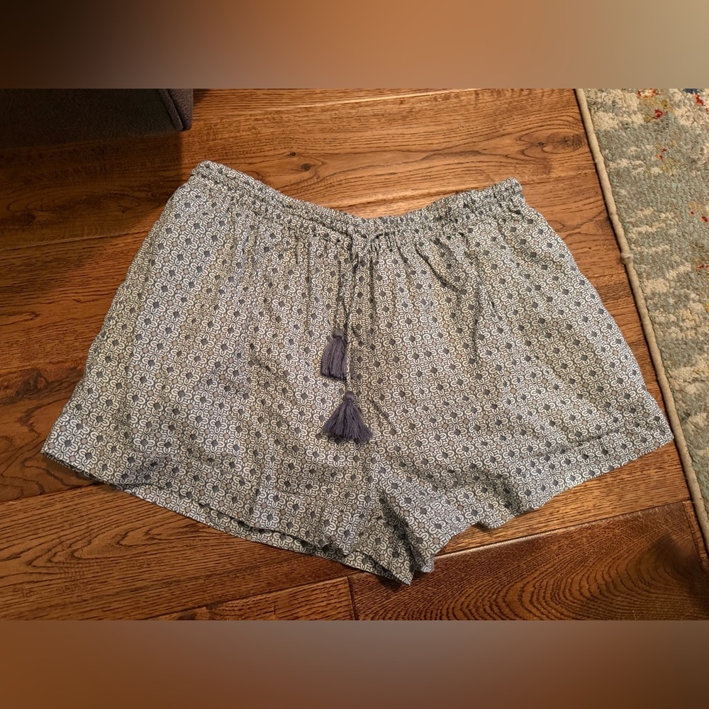 Cleobella Paloma Print Shorts size M perfect condition smoke pet free home